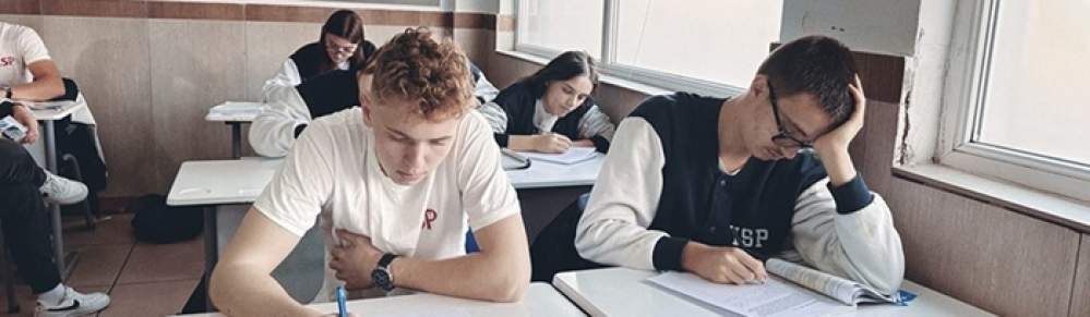 Elèves en classe