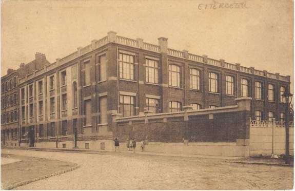 Une carte postale des années 1930