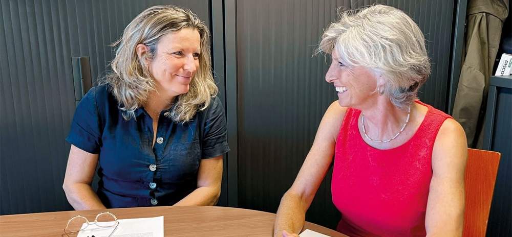 Photo de la directrice Vinciane De Keyser (à d.) et de Sophie Breedstraet (à g.)
